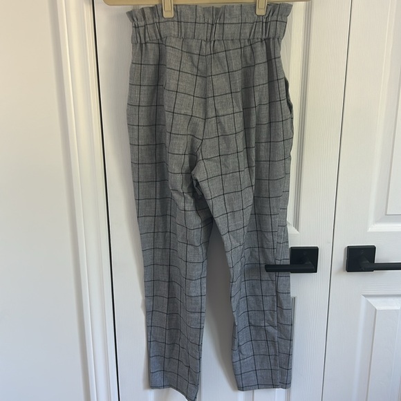 High waisted trousers - Picture 2 of 3